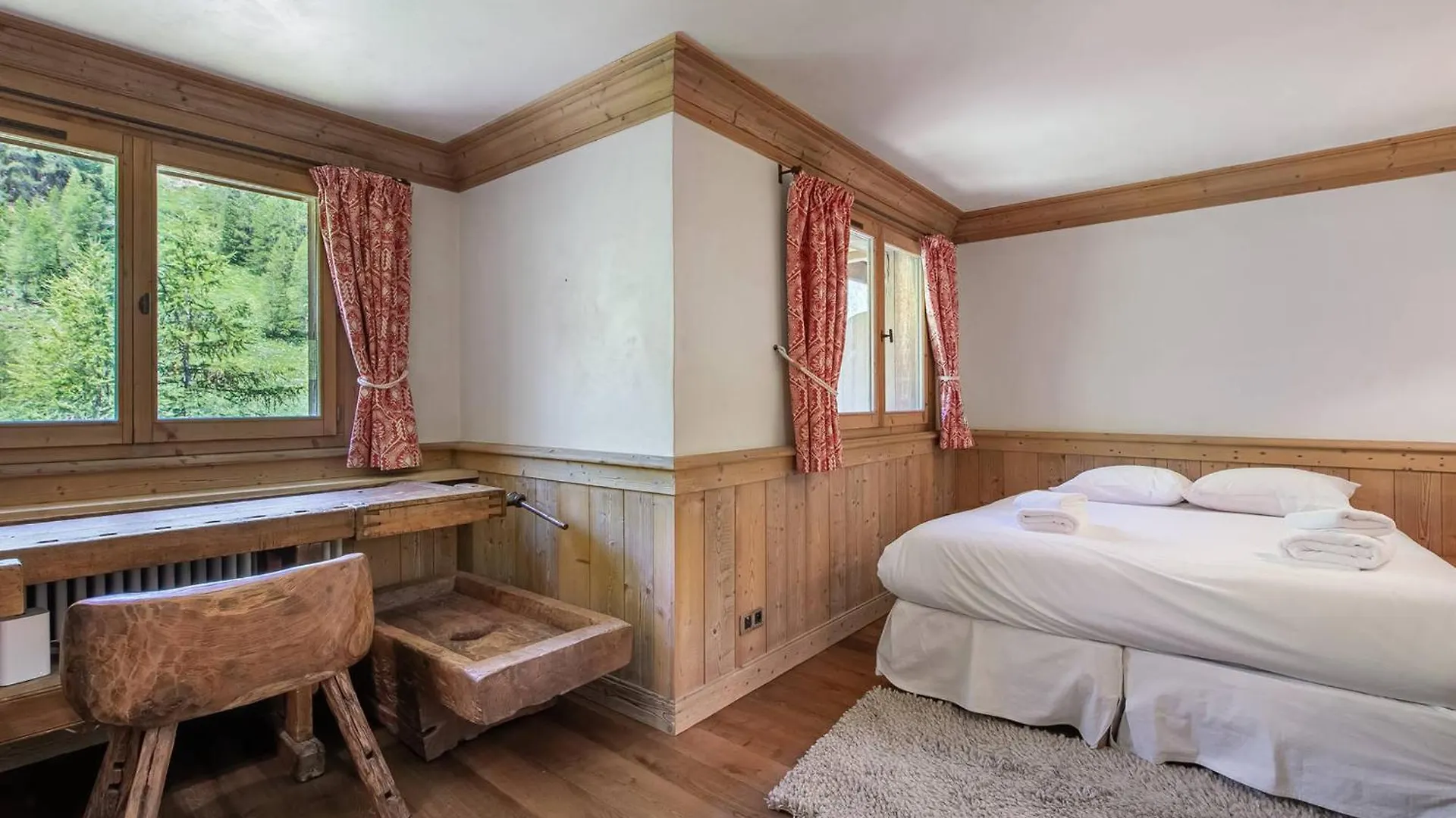Luxueux Appartement 5 Pieces Avec Cheminee, Parking Et Terrasse Au Chatelard - Fr-1-567-59 Val-d'Isere